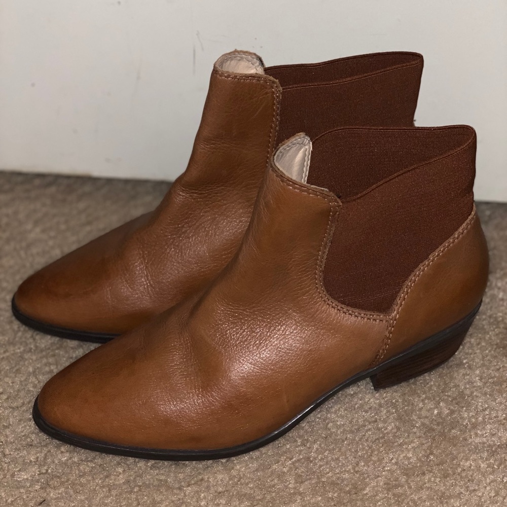 Schutz boots